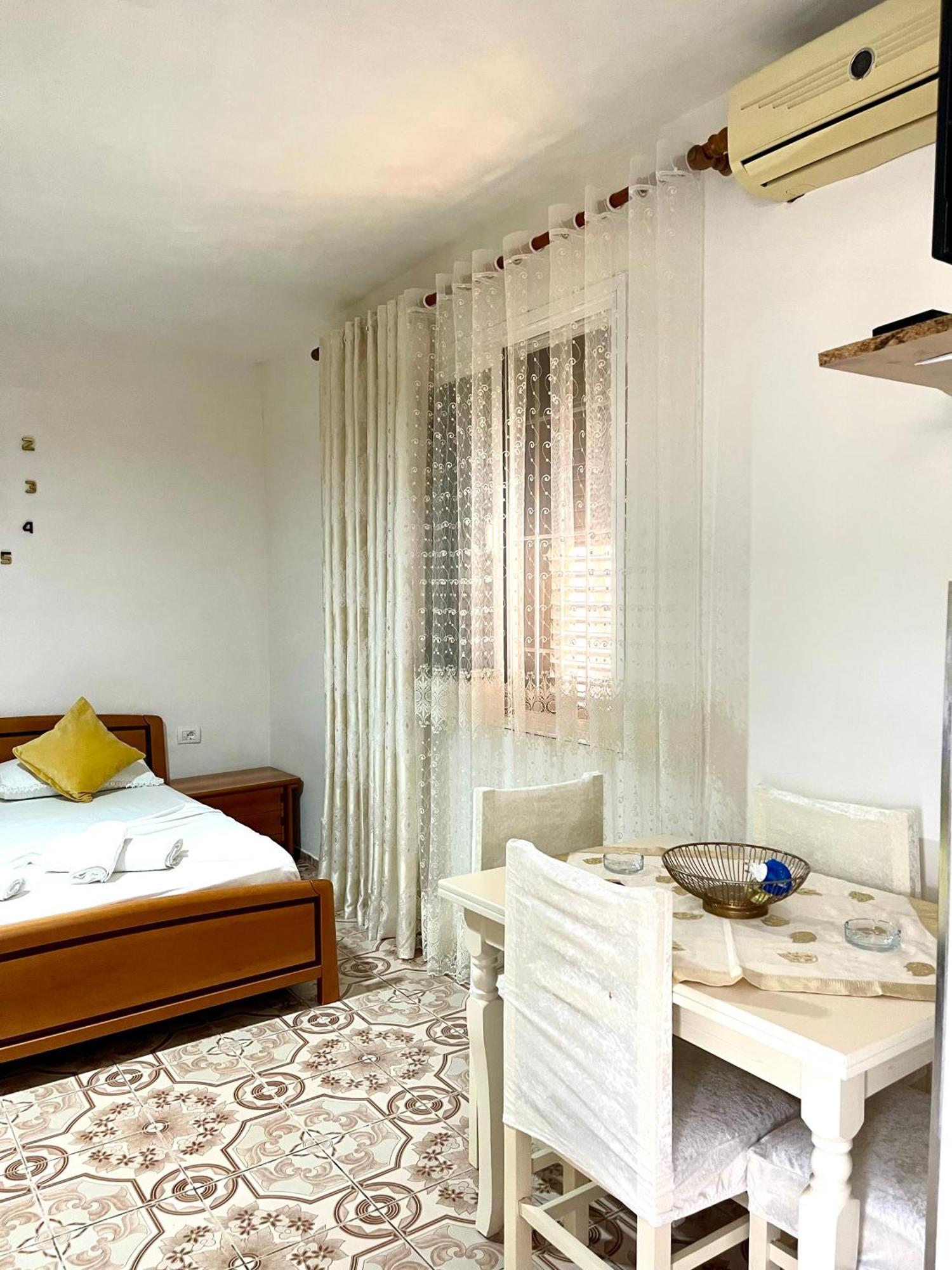 Guest House Dea Vlorë Exteriér fotografie