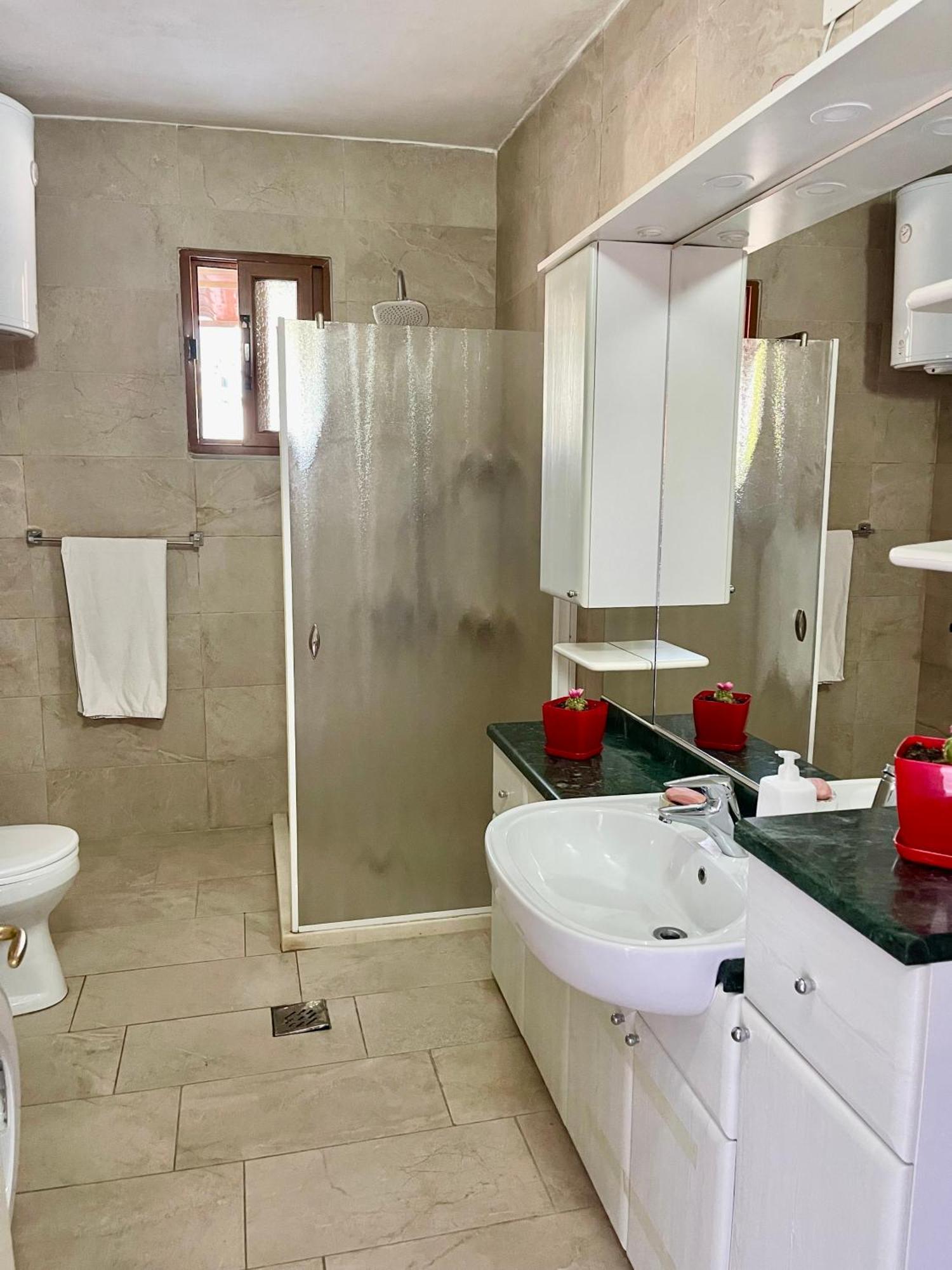 Guest House Dea Vlorë Exteriér fotografie