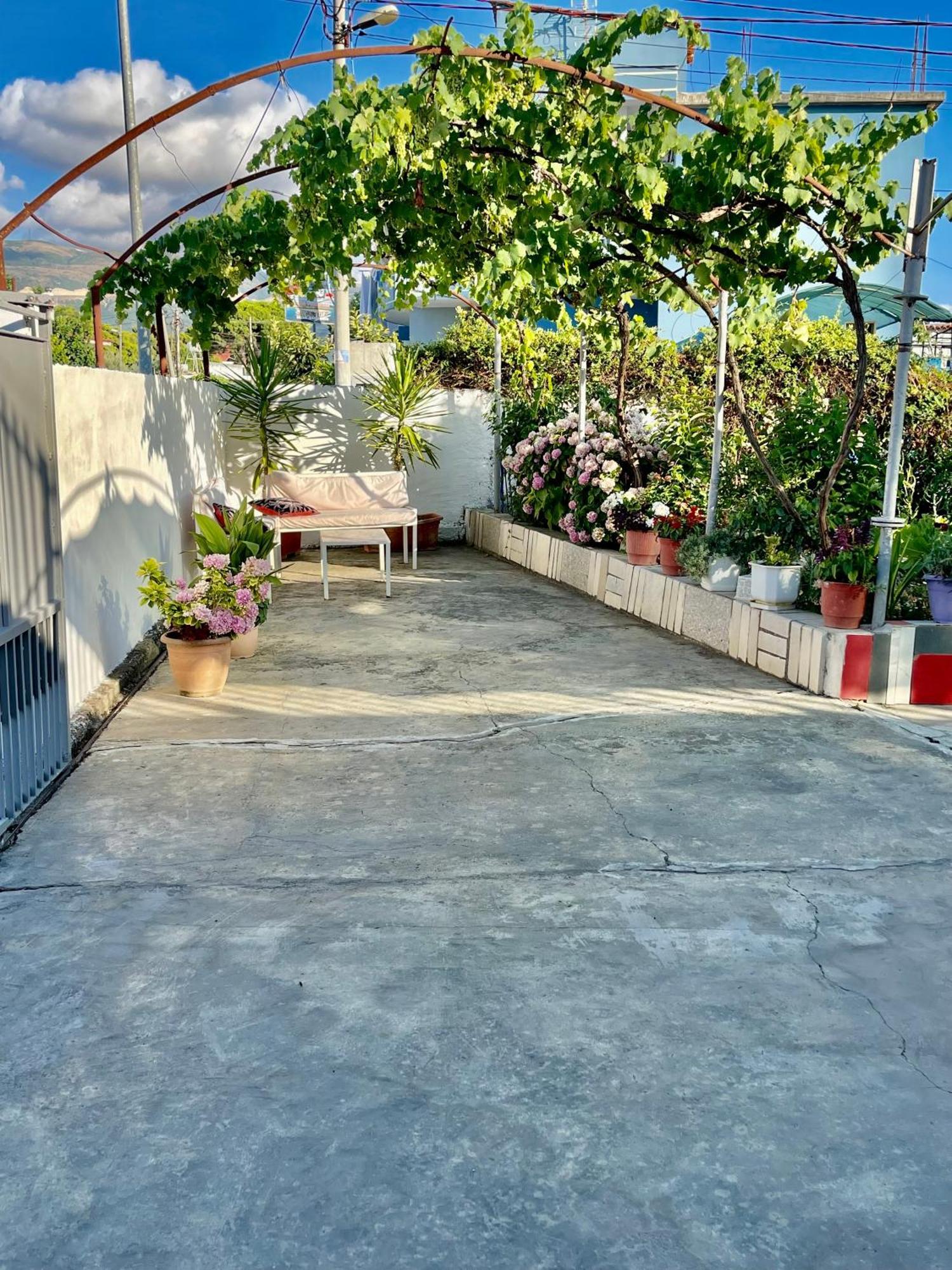 Guest House Dea Vlorë Exteriér fotografie